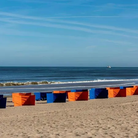 At The Promenade And * Noordwijk